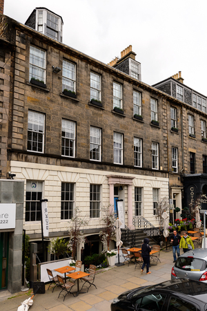 EDINBURG, SCOTLAND - JULY 17, 2016: Achitecture of the Old Town of Edinburgh, Scotland. Old Town and New Town are a UNESCO World Heritage Siteのeditorial素材