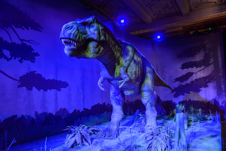 LONDON, ENGLAND - JUL 23, 2016: Animated T-Rex at the Natural History Museum (1881), Exhibition Road, South Kensingtonのeditorial素材