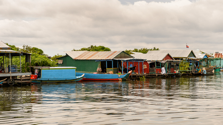 LAKE TONLE SAP, COMBODIA - SEP 28, 2014: Chong Knies Village, Tonle Sap Lake, the largest freshwater lake in Southeast Asia, a UNESCO biosphere since 1997のeditorial素材