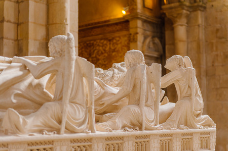 ALCOBACA, PORTUGAL - OCT 15, 2016: Interior of the Alcobaca monastery, a Mediaeval Roman Catholic monastery where King Pedro I and Ines de Castro were burried. Unesco World Heriatgeのeditorial素材