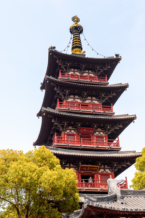 SUZHOU, CHINA - APR 1, 2016: North Temple Pagoda (Beisi Pagoda) at the Bao'en Temple complex in Suzhou, Jiangsu Province, China.のeditorial素材
