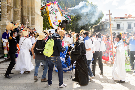 OAXACA, MEXICO - OCT 31, 2016: Unidentified people dance and celebrate the Day of the Dead (Dia de los Muertos), national Mexican holiday, UNESCO Intangible Cultural Heritage of Humanityのeditorial素材