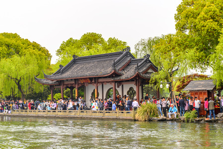 HANGZHOU, CHINA - APR 2, 2016: Nature of  the West Lake (Xi hu lake) is a freshwater lake in Hangzhou. UNESCO World Heritage Site
(West Lake Cultural Landscape of Hangzhou)のeditorial素材