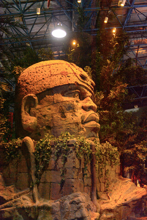 BEIJING, CHINA - APR 5, 2016: The Beijing Aquarium, part of the Beijing Zoo. It was opened to the public in 1999. It is the biggest aquarium in China.のeditorial素材