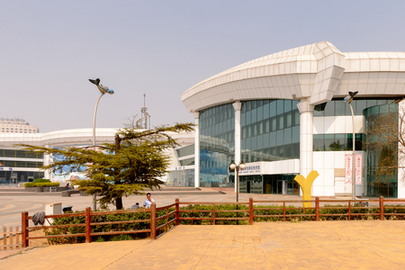 BEIJING, CHINA - APR 5, 2016: The Beijing Aquarium, part of the Beijing Zoo. It was opened to the public in 1999. It is the biggest aquarium in China.のeditorial素材