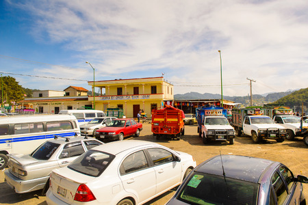 SAN JUAN CHAMULA, MEXICO - NOV 2, 2016: Traffic, houses in the Centre of San Juan Chamula, state of Chiapas, Mexico. The town is inhabited by the indigenous Tzotzil Maya people,のeditorial素材