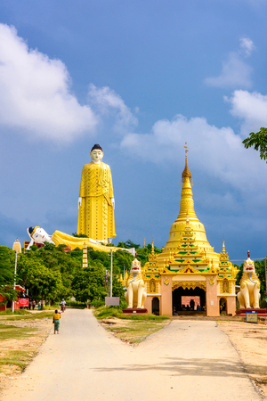 MONYWA, MYANMAR - AUG 27, 2016: Maha Bodhi Ta Htaung, a famous Buddhist region and monastery, Monywa Township, Sagaing Area, Myanmar (Burma)のeditorial素材