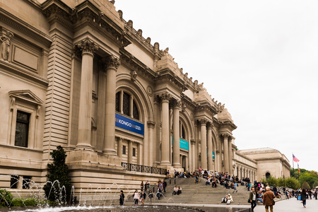 NEW YORK, USA - SEP 25, 2015: Metropolitan Museum of Art (the Met), the largest art museum in the United States of Americaのeditorial素材