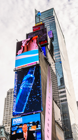 NEW YORK, USA - SEP 22, 2015: Times Square, a major commercial neighborhood in Midtown Manhattan, New York Cityのeditorial素材