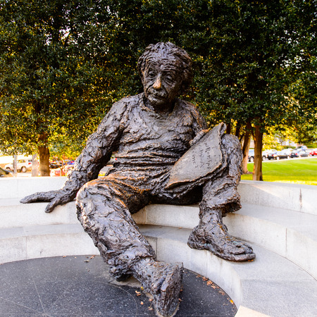 WASHINGTON DC, USA - SEP 24, 2015: Albert Einstein statue in Washington D.C..Albert Einstein was a German-born theoretical physicistのeditorial素材