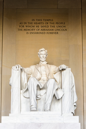 WASHINGTON DC, USA - SEP 24, 2015: Lincoln statue at the Lincoln memorial, Washington DC, USA.It's an American national monument built to honor the 16th President of the United States, Abraham Lincolnのeditorial素材