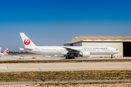 LOS ANGELES, USA - SEP 26, 2015: Japan Airlines aircraft at the Los Angeles International Airport (LAX) , the primary airport serving the Greater Los Angeles Area,のeditorial素材