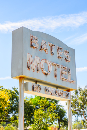 LOS ANGELES, USA - SEP 27, 2015: Bates Motel at the Universal Studios Hollywood Park. Psycho is a 1960 American horror-slasher film by Alfred Hitchcock starring Anthony Perkinsのeditorial素材