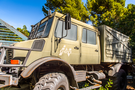 LOS ANGELES, USA - SEP 27, 2015: Ingen Vehicles from Jurassic Park at the Hollywood Universal Studios. Jurassic Park (1993) is a Steven Spielberg filmのeditorial素材