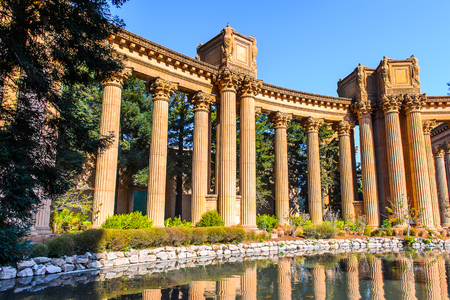 SAN FRANCISCO, USA - OCT 5, 2015: Palace of Fine Arts, Marina District, San Francisco, California. San Francisco Designated Landmark #88のeditorial素材