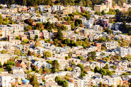 SAN FRANCISCO, USA - OCT 5, 2015: San Francisco from the Twin Peaks observation point. San Francisco is the cultural, commercial, and financial center of Northern Californiaのeditorial素材