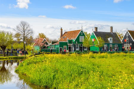 ZAANSE SCHANS, NETHERLANDS - MAY 2, 2015: House in Zaanse Schans, Northe Holland, Netherlands. This village is a popular touristic destination in Netherlandsのeditorial素材