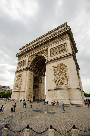 PARIS, FRANCE - JUN 17, 2014: Arc de Triomphe de l'Etoile in Paris, France. It's one of the most important monuments in Parisのeditorial素材