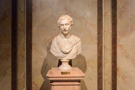 VIENNA, AUSTRIA - NOV 17, 2015: Interior of the Kunsthistorisches Museum (Museum of Art History). It was open in 1891のeditorial素材