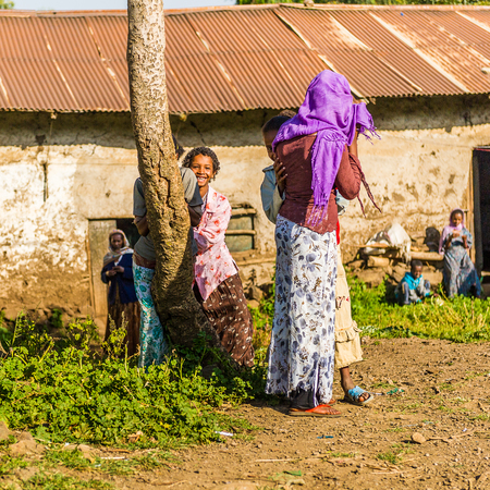 OMO, ETHIOPIA - SEPTEMBER 21, 2011: Unidentified Ethiopian girls in the street. People in Ethiopia suffer of poverty due to the unstable situationのeditorial素材