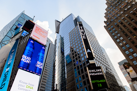 NEW YORK, USA - SEP 16, 2017: Commercial screens, Manhattan, New York City, United States of Americaのeditorial素材