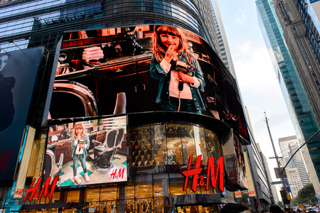 NEW YORK, USA - SEP 16, 2017: Commercial screens, Manhattan, New York City, United States of Americaのeditorial素材