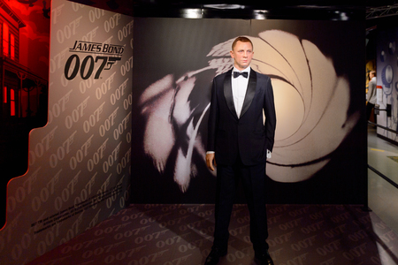 VIENNA, AUSTRIA - OCT 4, 2017: Daniel Craig as Agent 007 James Bond,  Madame Tussauds wax museum in Vienna.のeditorial素材