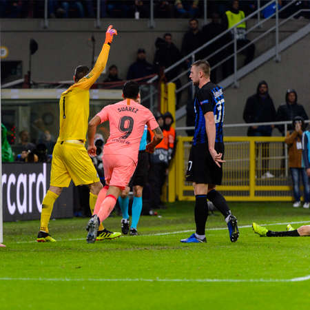 Milan - Nov 6, 2018: Luis Suarez 9 scores illegal goal. FC Internazionale - FC Barcelona. UEFA Champions League. Matchday 4. Giuseppe Meazza (San Siro) stadium.のeditorial素材