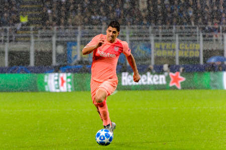 Milan - Nov 6, 2018: Luis Suarez 9 attacks in the penalty area. FC Internazionale - FC Barcelona. UEFA Champions League. Matchday 4. Giuseppe Meazza (San Siro) stadium.のeditorial素材