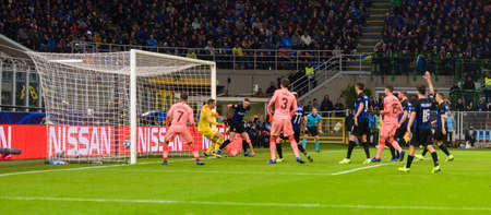 Milan - Nov 6, 2018:  FC Barcelona in attack. FC Internazionale - FC Barcelona. UEFA Champions League. Matchday 4.のeditorial素材