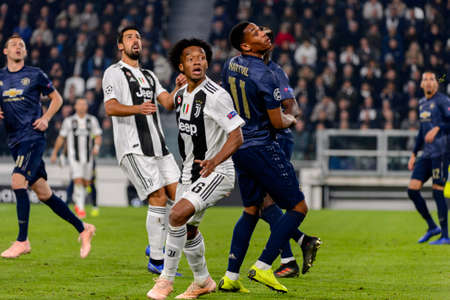 Turin - Nov 7, 2018:  Juan Cuadrado 16. Juventus - Manchester United. UEFA Champions League. Matchday 4. Allianz stadium.のeditorial素材