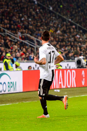 MILAN - NOV 11, 2018: Mario Mandzukic 17. AC Milan - Juventus. Italian Serie A TIM. Giuseppe Meazza Stadiumのeditorial素材