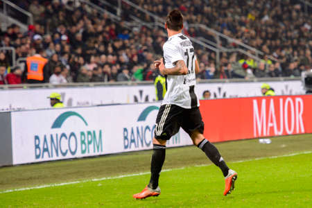MILAN - NOV 11, 2018: Mario Mandzukic 17. AC Milan - Juventus. Italian Serie A TIM. Giuseppe Meazza Stadiumのeditorial素材