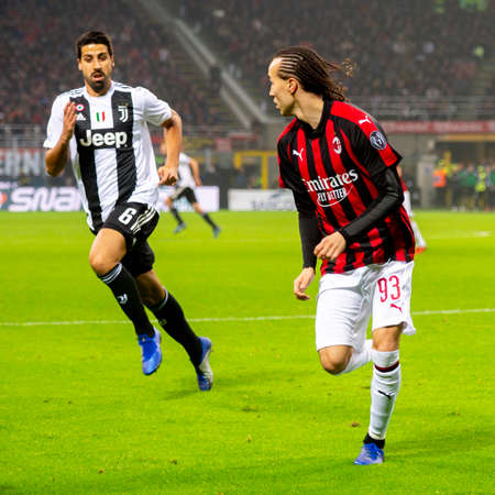 MILAN - NOV 11, 2018: Diego Laxalt 93 runs. AC Milan - Juventus. Italian Serie A TIM. Giuseppe Meazza Stadiumのeditorial素材