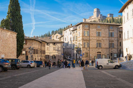 Assisi, Italy - November 20, 2021, People on the streets of Assisi in Perugia, Italyのeditorial素材