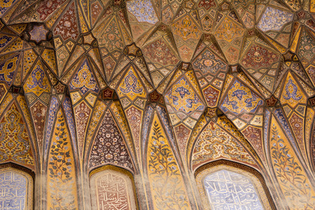 Details of the beautiful Wazir Khan Mosque in the old city center of Lahore, Pakistanのeditorial素材