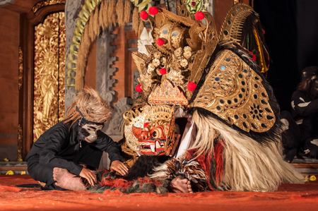 Bali, Indonesia, April 21,2010 :  Barong Dance show, the traditional balinese performance in Ubud, Bali, Indonesia. This famous play represents an fight between good and bad gods.のeditorial素材