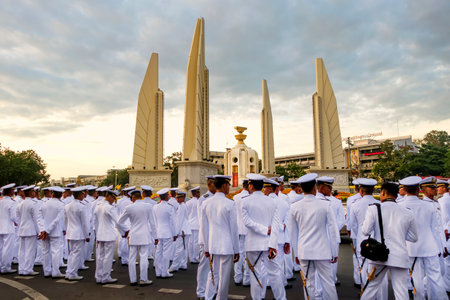 BANGKOK - december 5 :thai people and thai militaly come to ratchadamnoen road for celebrate father's day (king rama9 day) on december 5, 2014 in Bangkok, Thailand.のeditorial素材