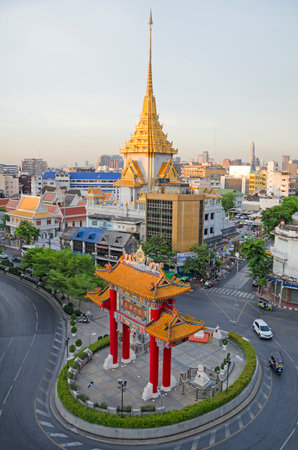 BANGKOK THAILAND - May 1 2015: Gate of Chinatown. Arch marks the beginning of famous Yaowarat Road, heart of Chinatown.のeditorial素材