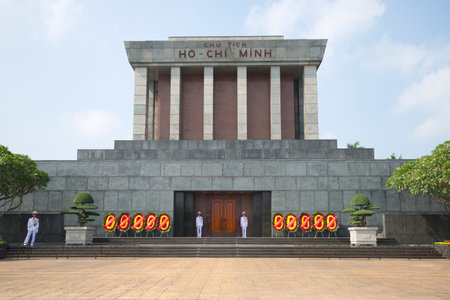HANOI, VIETNAM - JANUARY 10, 2016: The duty of the guard at the Mausoleum of Ho Chi Minhのeditorial素材