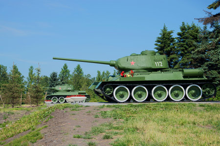ST. PETERSBURG, RUSSIA - JUNE 29, 2015: Two T-34-85 stand at the memorial "Pulkovo abroad", landmark of the Great Patriotic Warのeditorial素材