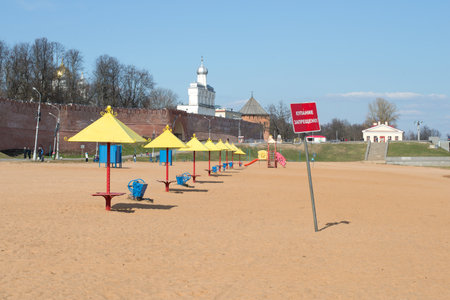 VELIKIY NOVGOROD, RUSSIA - APRIL 13, 2016: April at the beachのeditorial素材