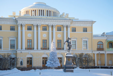 SAINT PETERSBURG, RUSSIA - FEBRUARY 09, 2015: The sculpture of Paul I in front of Pavlovsk Palace, day in february. The suburbs of St. Petersburgのeditorial素材