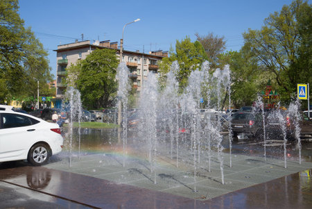 SAINT PETERSBURG, RUSSIA - MAY 15, 2016: Fountain "Tic-tac-toe" at the cinema "Resort", may sunny day. Sestroretsk, Russiaのeditorial素材