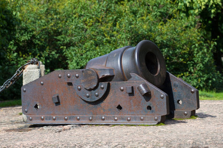 Old two-pound mortar in Petrovsky Park of the city of Vyborgのeditorial素材