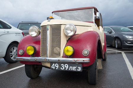KRONSTADT, RUSSIA - SEPTEMBER 04, 2016: One of the first cars "Austin 8 tourer" 1939 model year for modern vehicles. Exhibition-parade of retro transport in Kronstadtのeditorial素材