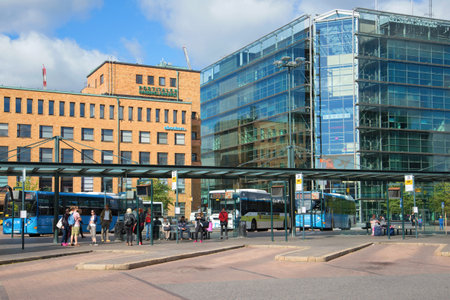 HELSINKI, FINLAND - AUGUST 28, 2016: The bus terminal at the railway station of Helsinkiのeditorial素材
