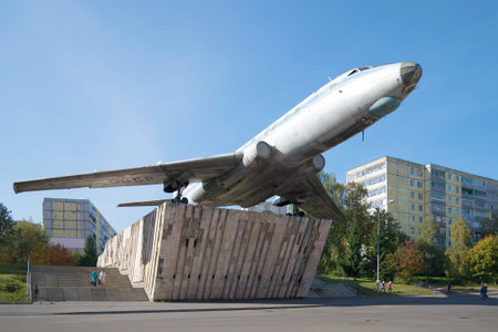 RYBINSK, RUSSIA - SEPTEMBER 26, 2015: The TU-104A memorial plane on Motorostroiteley Street in the sunny September afternoonのeditorial素材