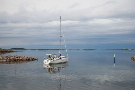 The yacht goes on a voyage from the port of Hanko