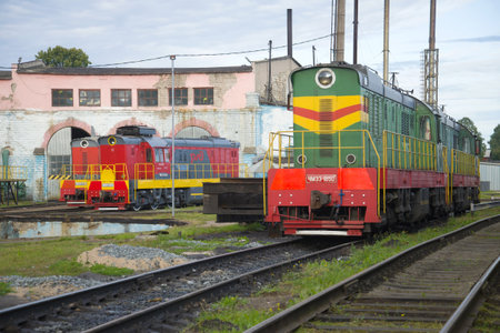 SHARYA, RUSSIA - SEPTEMBER 04, 2017: Shunting locomotives of ChME3 in locomotive depotのeditorial素材